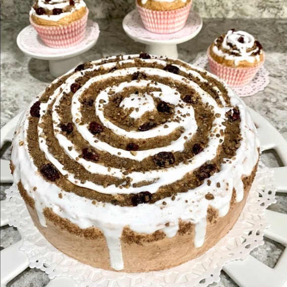 Faux Cinnamon Roll Display Cake - Picture 2 of 2